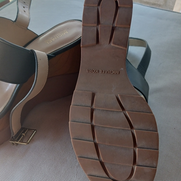 Sandals - Leather upper - Picture 2 of 8